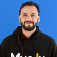Mitchell Contreras