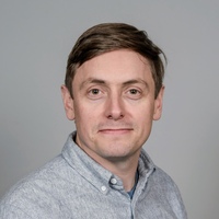 Chris Hollindale