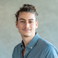 Yaniv Knoll